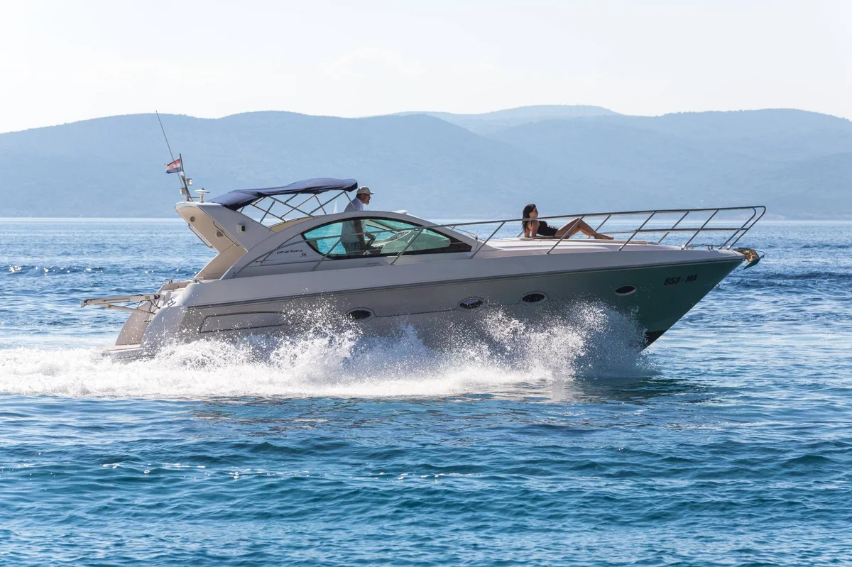 Pearlsea Yachts 36 Open 2015 boat specs