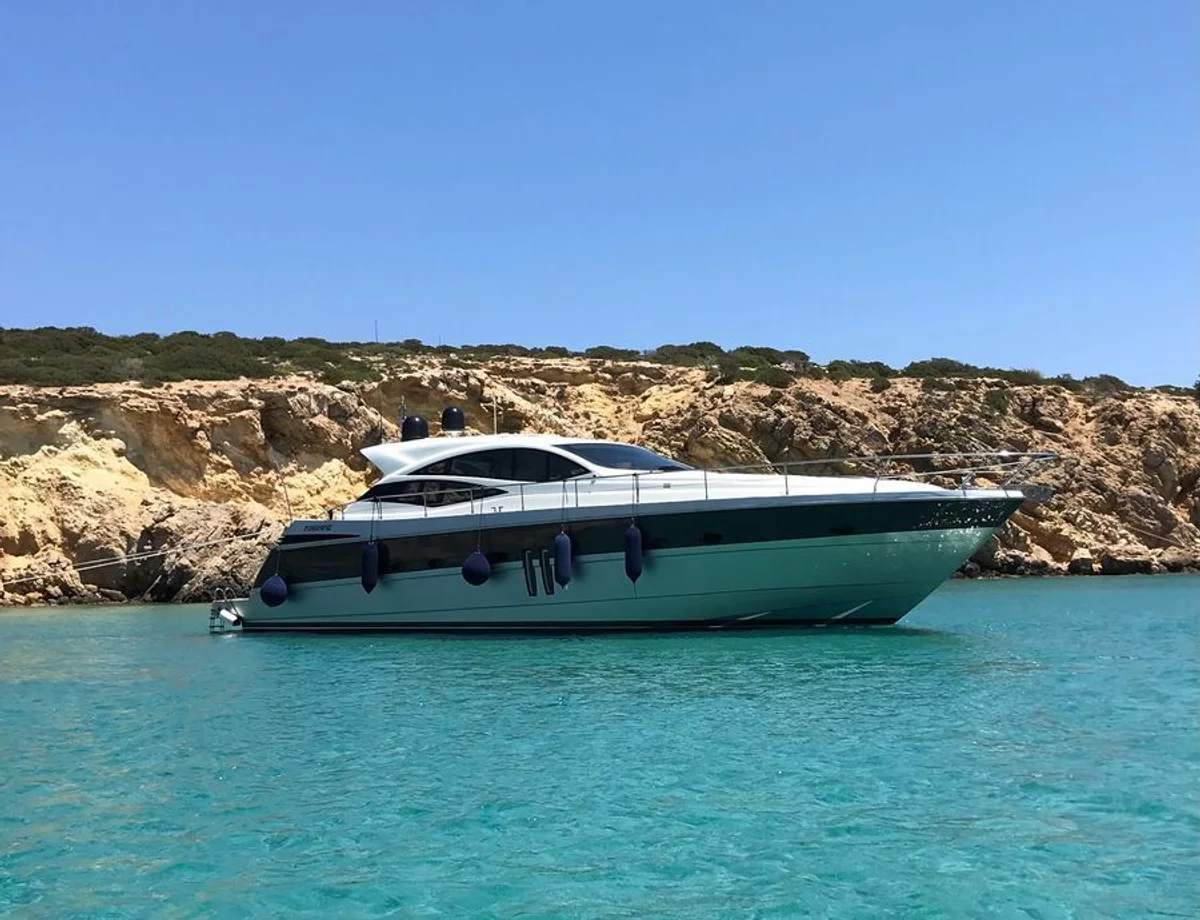 Pershing Yachts 62 2007 boat specs