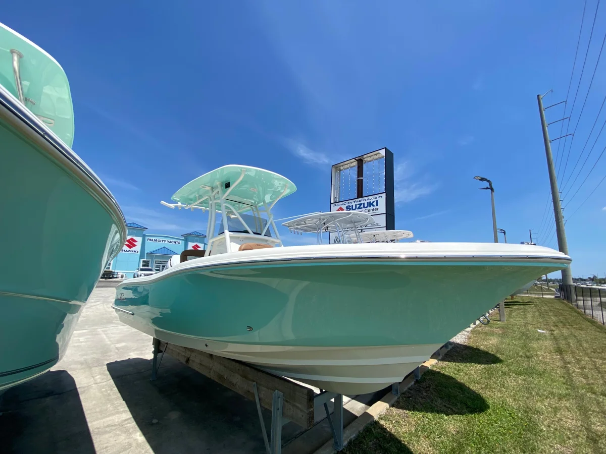 Pioneer Boats 222 Sportfish 2022 boat specs