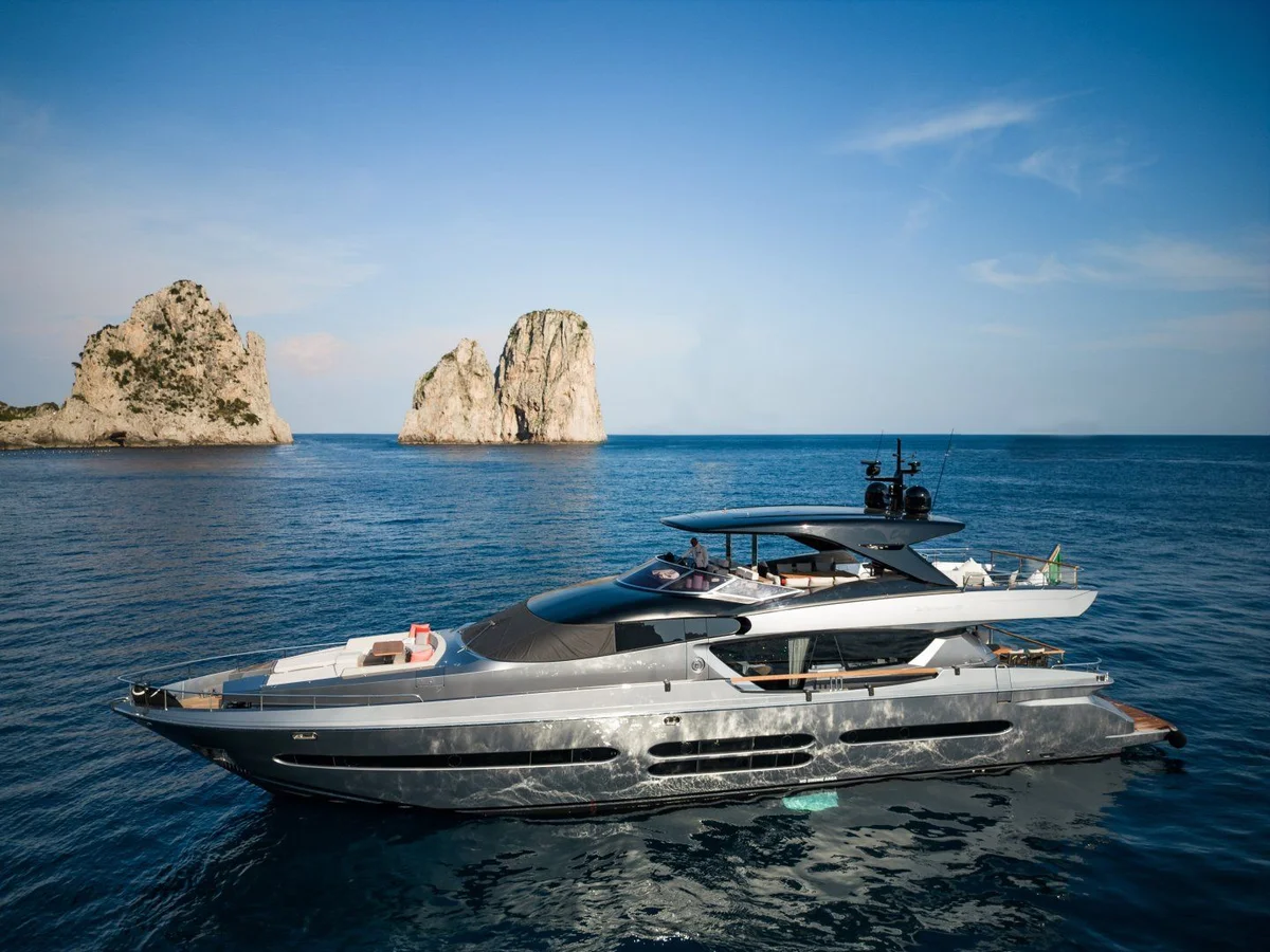 Posillipo Technema 90 2020 boat specs