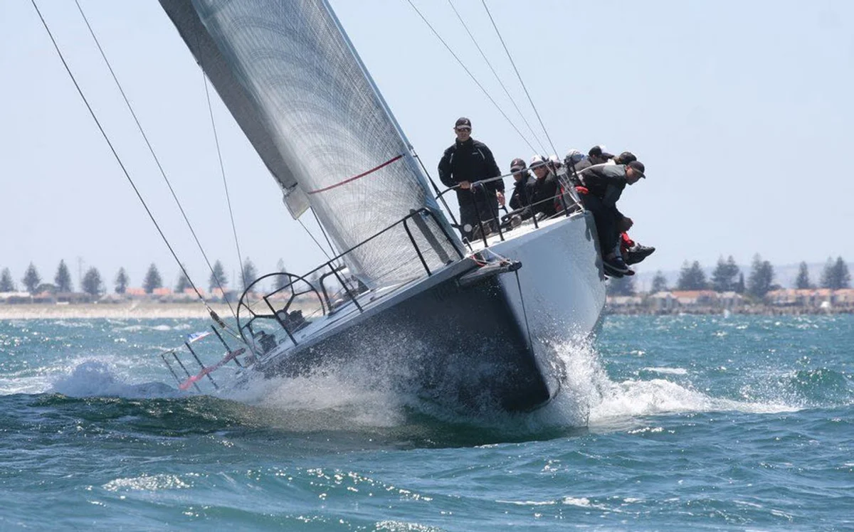 Premier Composite Technologies Premier M45 2015 boat specs