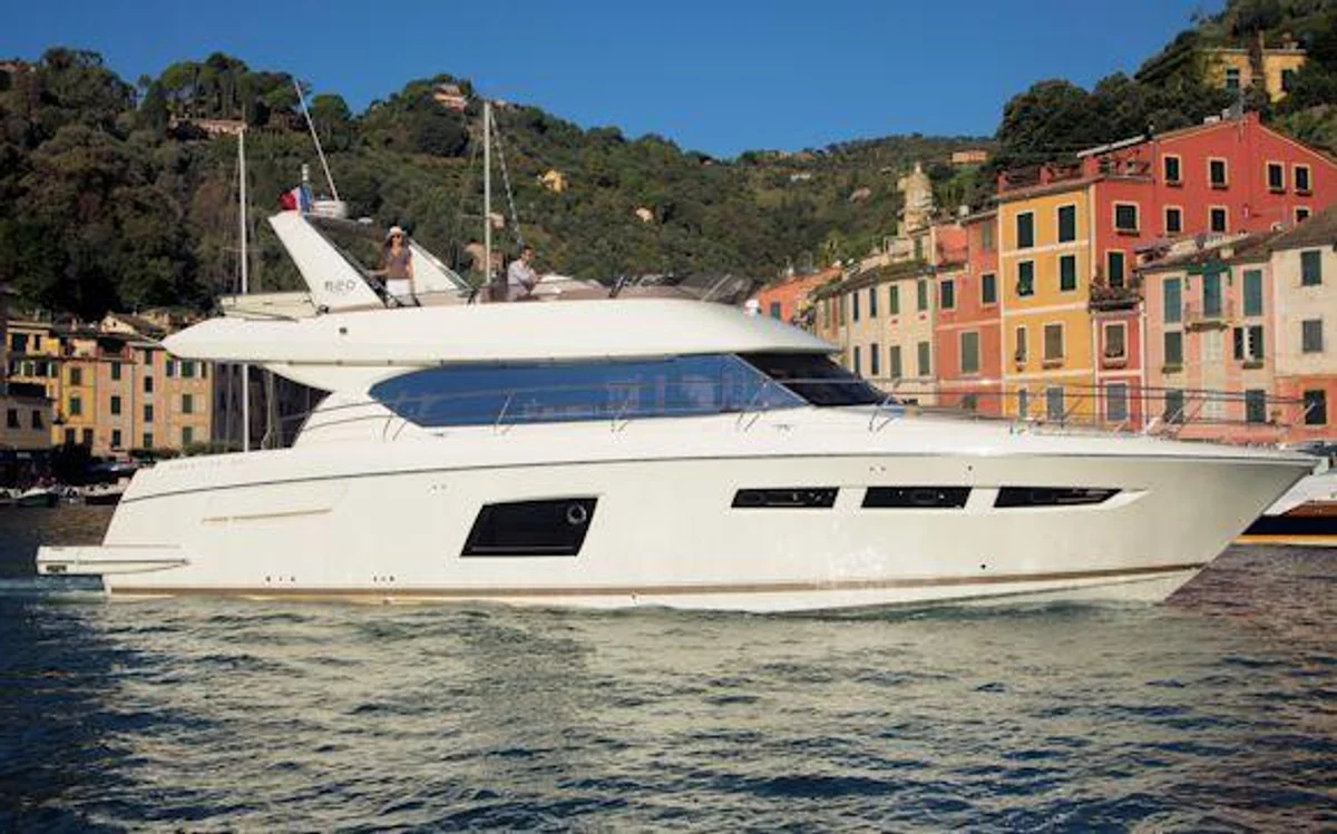 620 Fly Boat Specs