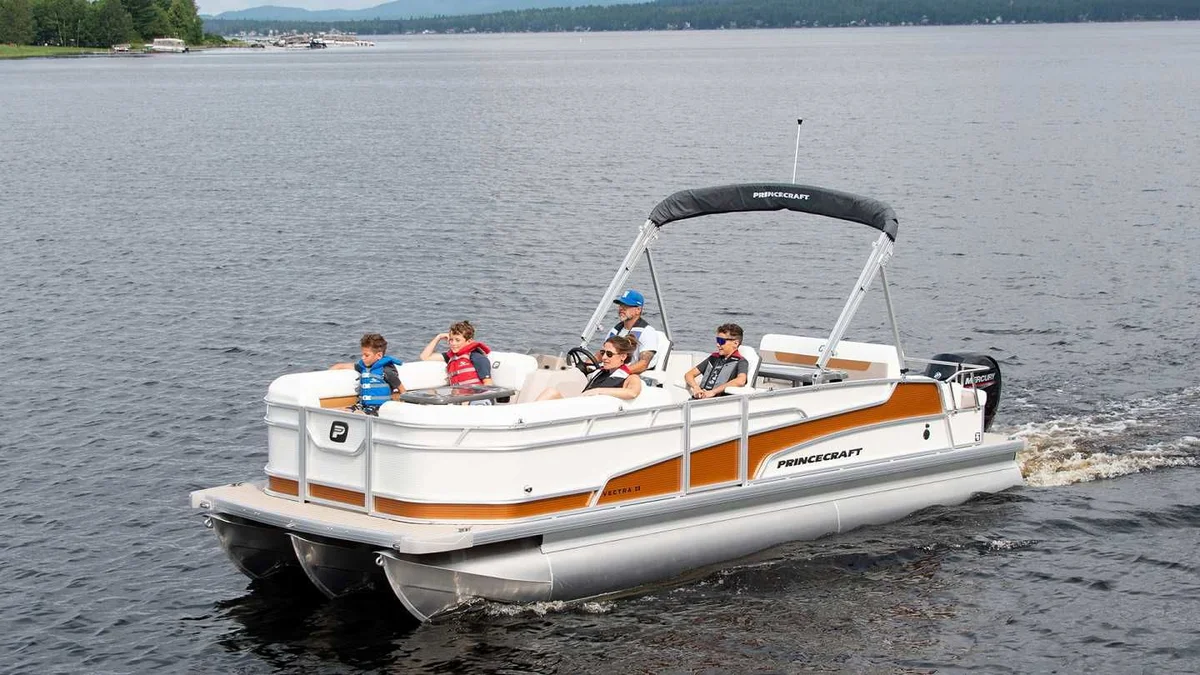Vectra 23 RL Boat Specs