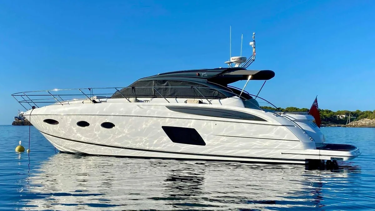 Princess Yachts V48 2017 boat specs