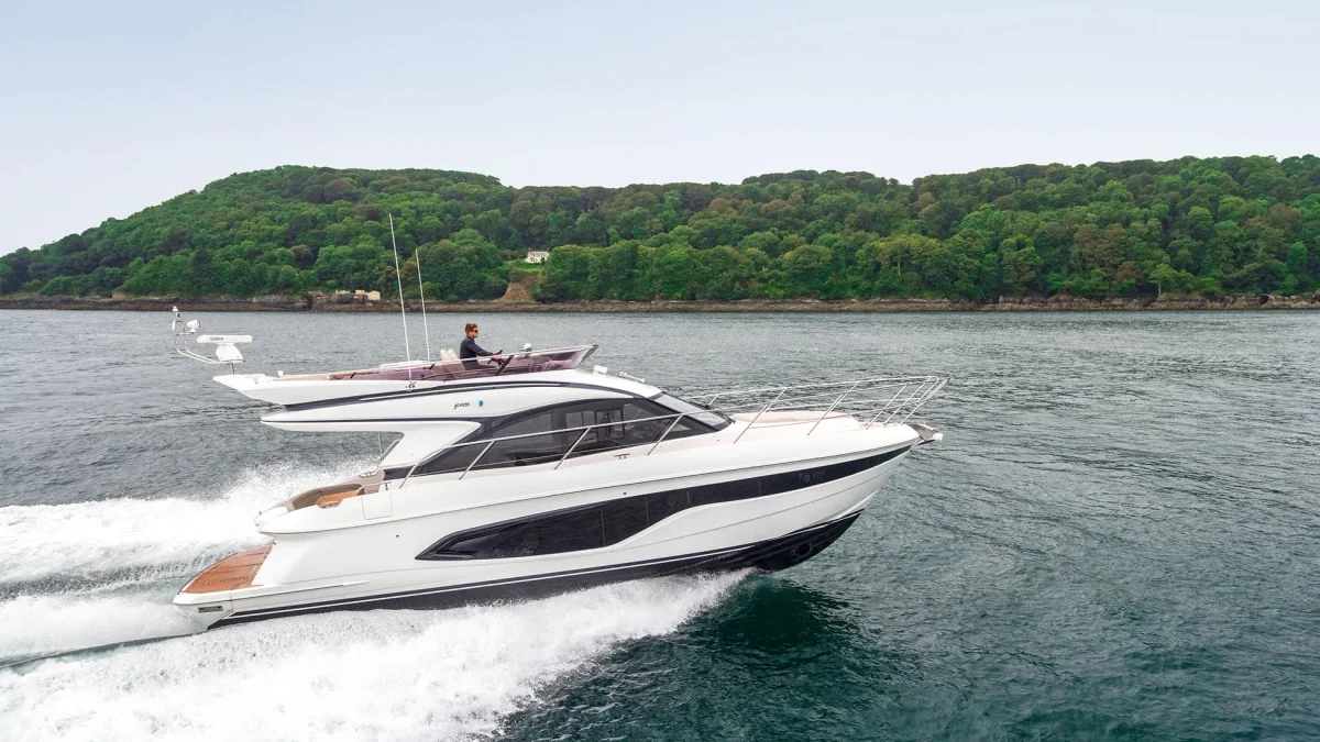 Princess Yachts F45 2007 boat specs