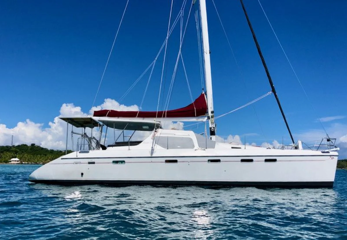 Privilege 495 2007 boat specs