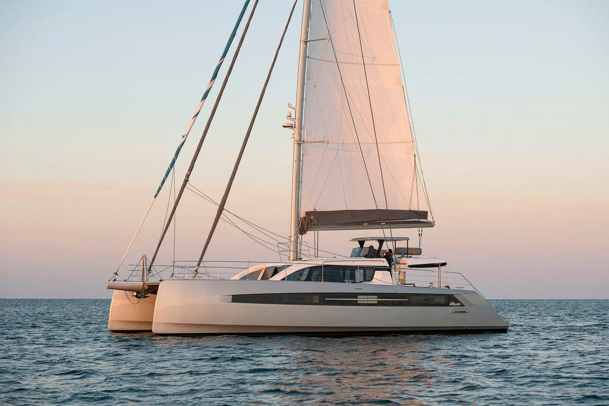 Privilege Signature 580 2020 boat specs