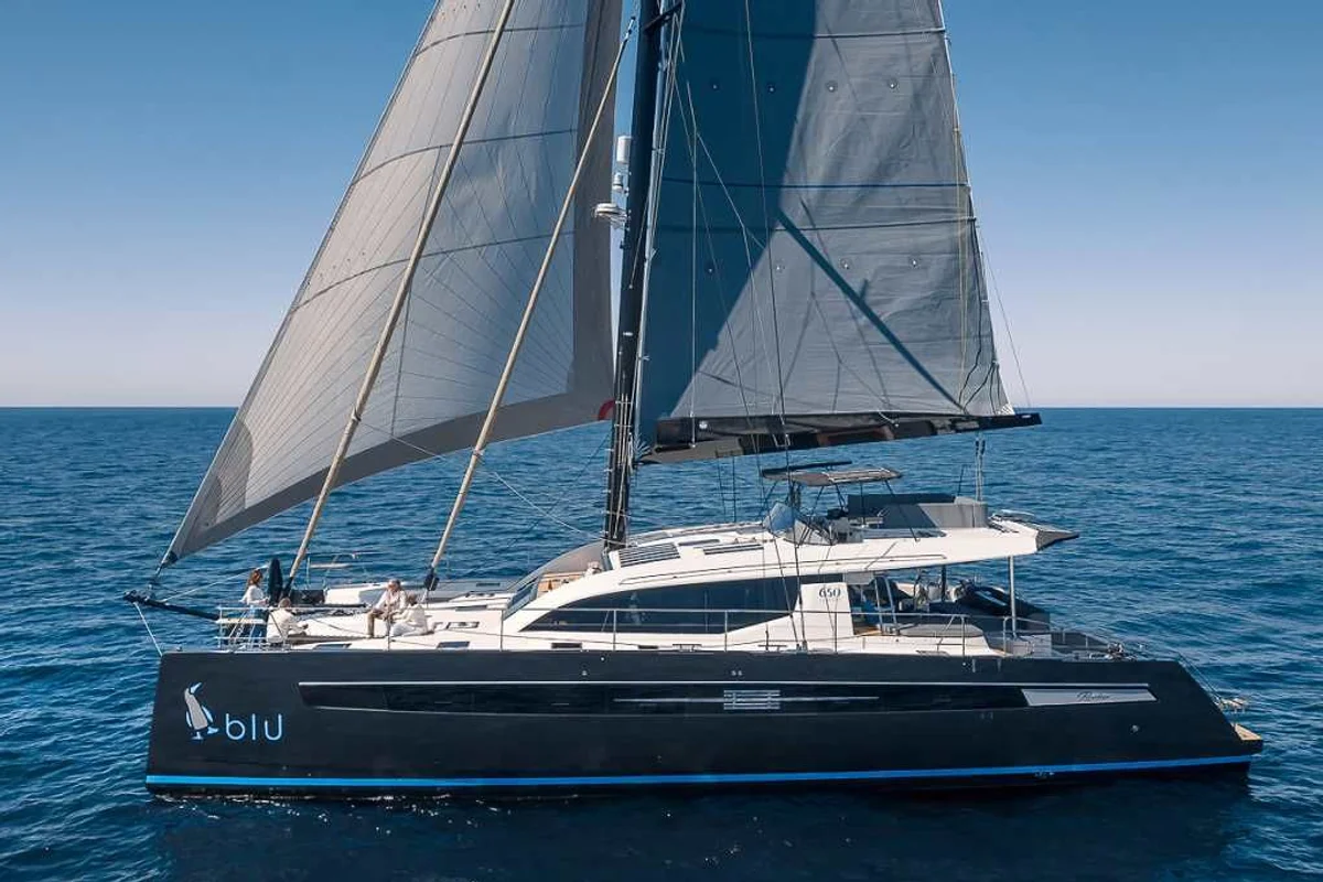 Privilege Signature 650 2022 boat specs
