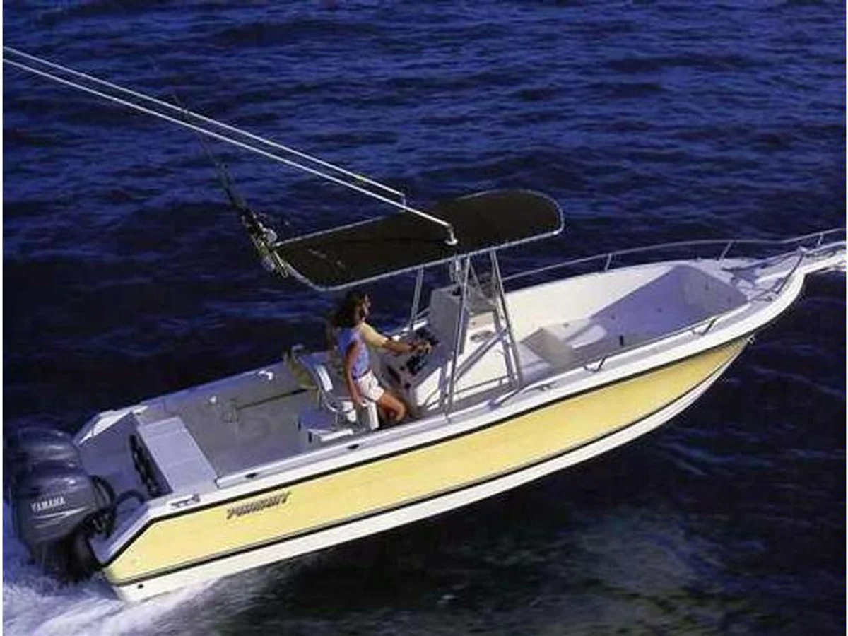 2470 Center Console Boat Specs