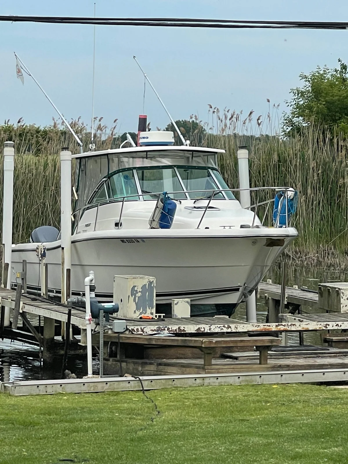 3070 Express Boat Specs