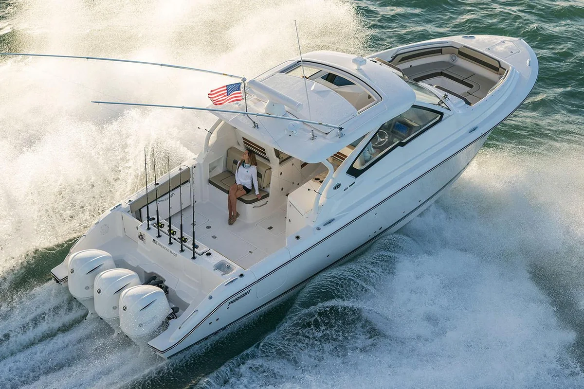 DC 365 Dual Console Boat Specs