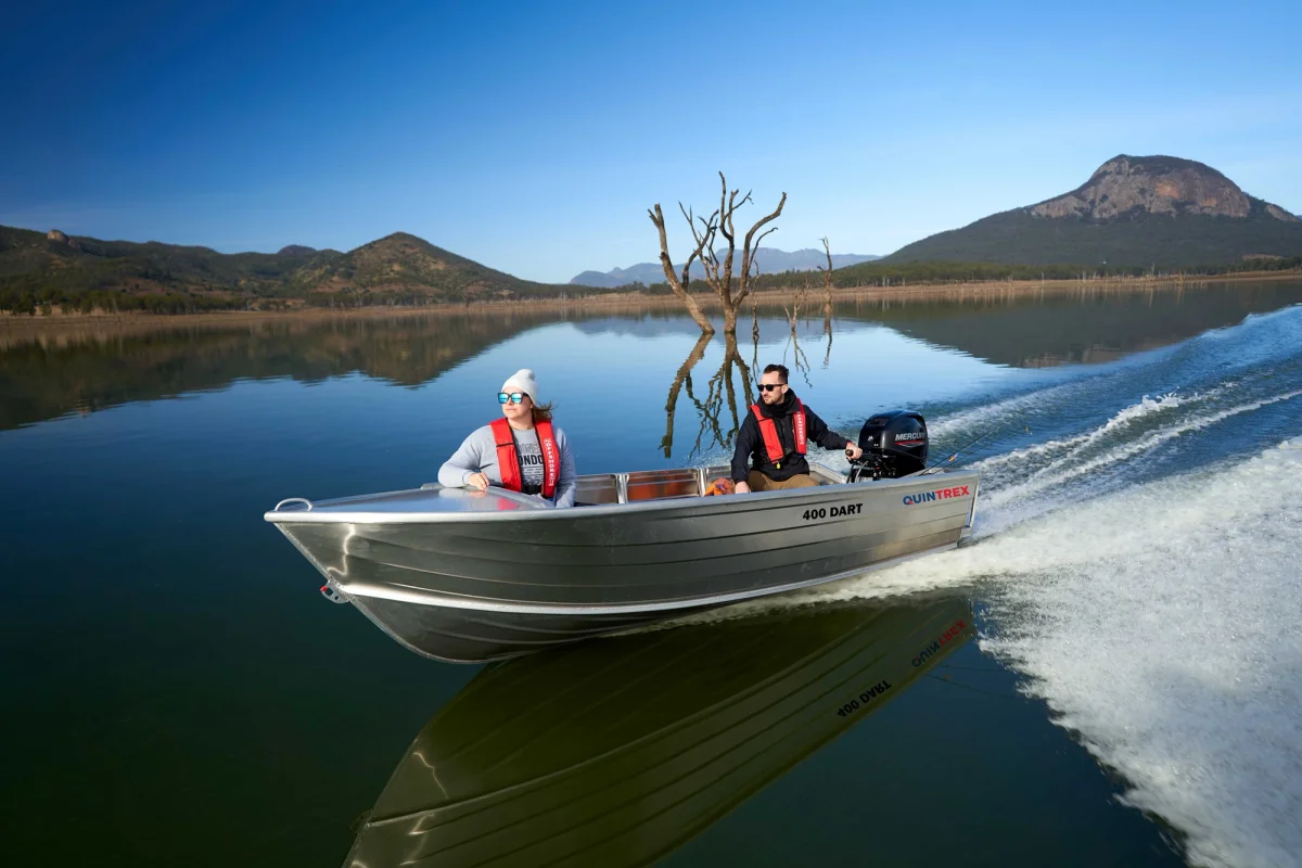 Quintrex 400 Dart 2023 boat specs