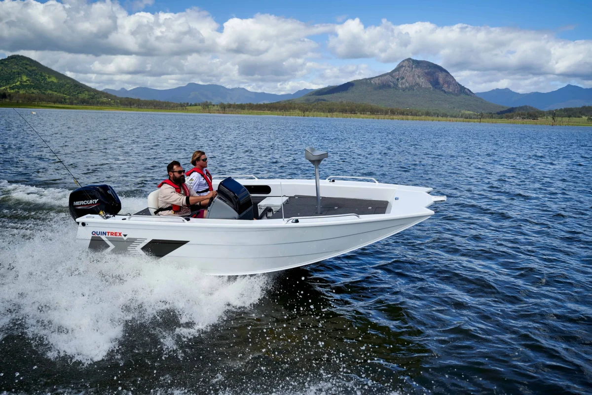 Quintrex 450 Hornet 2023 boat specs