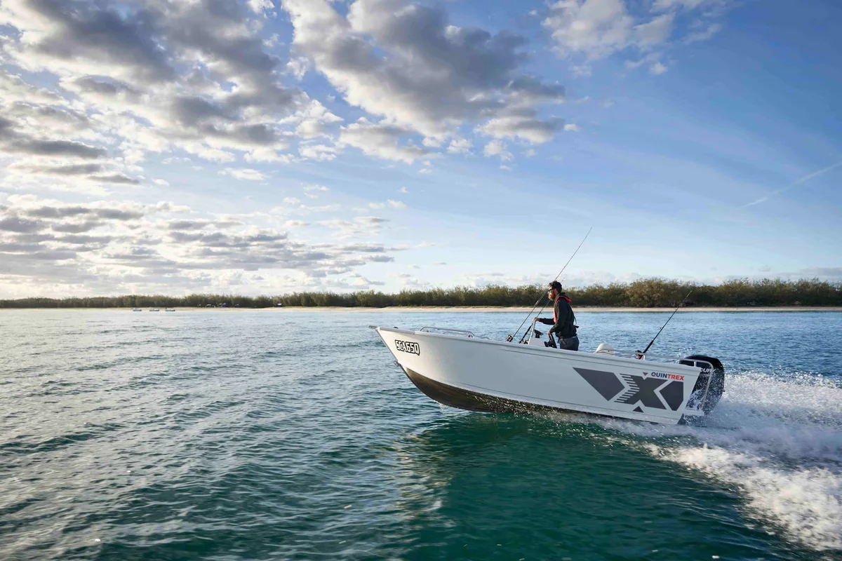 460 Renegade Pro SC Boat Specs