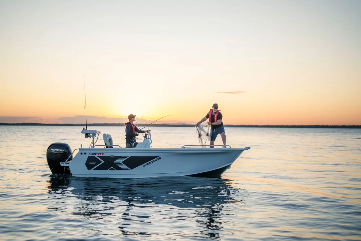 610 Territory Legend Boat Specs