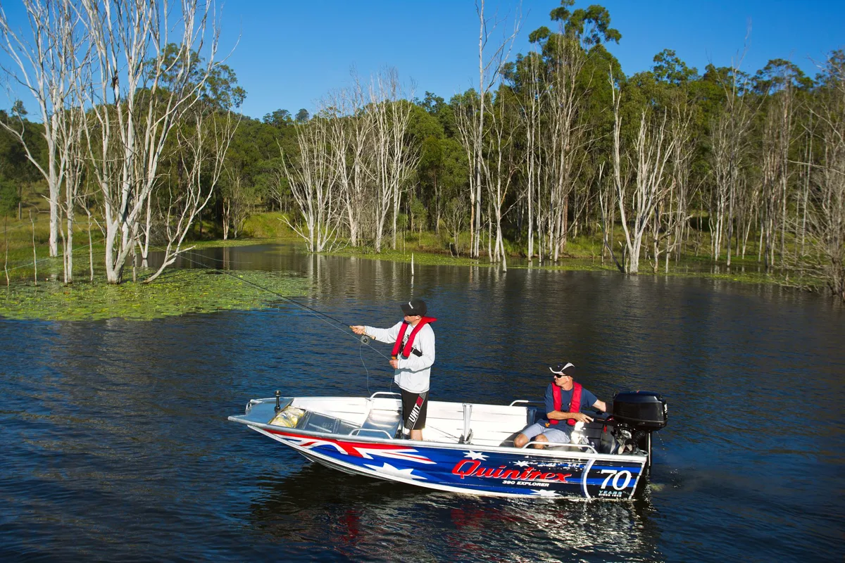 F390 Explorer Boat Specs