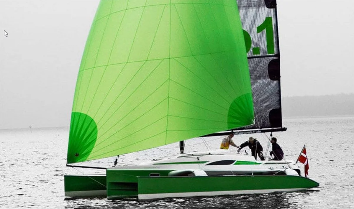 Dragonfly Dragonfly 28 - Sport Sport 2008 boat specs