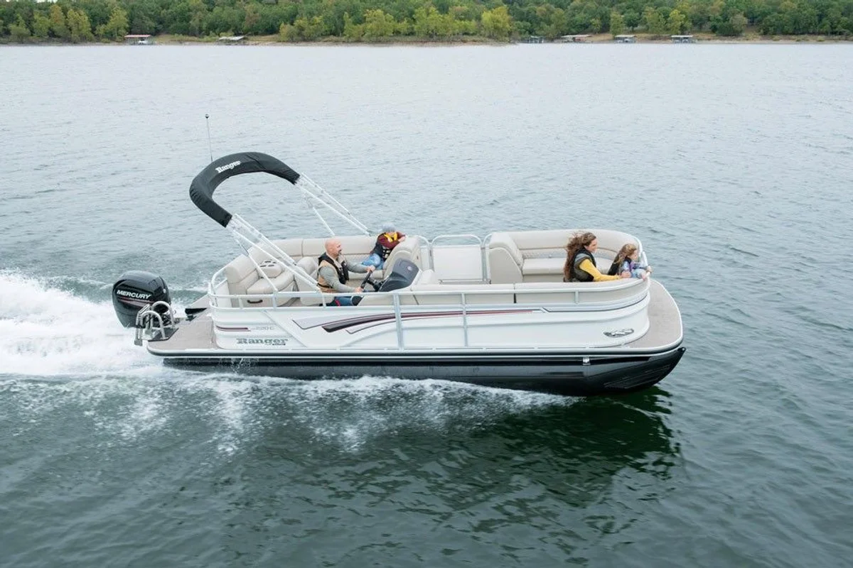 220C Boat Specs
