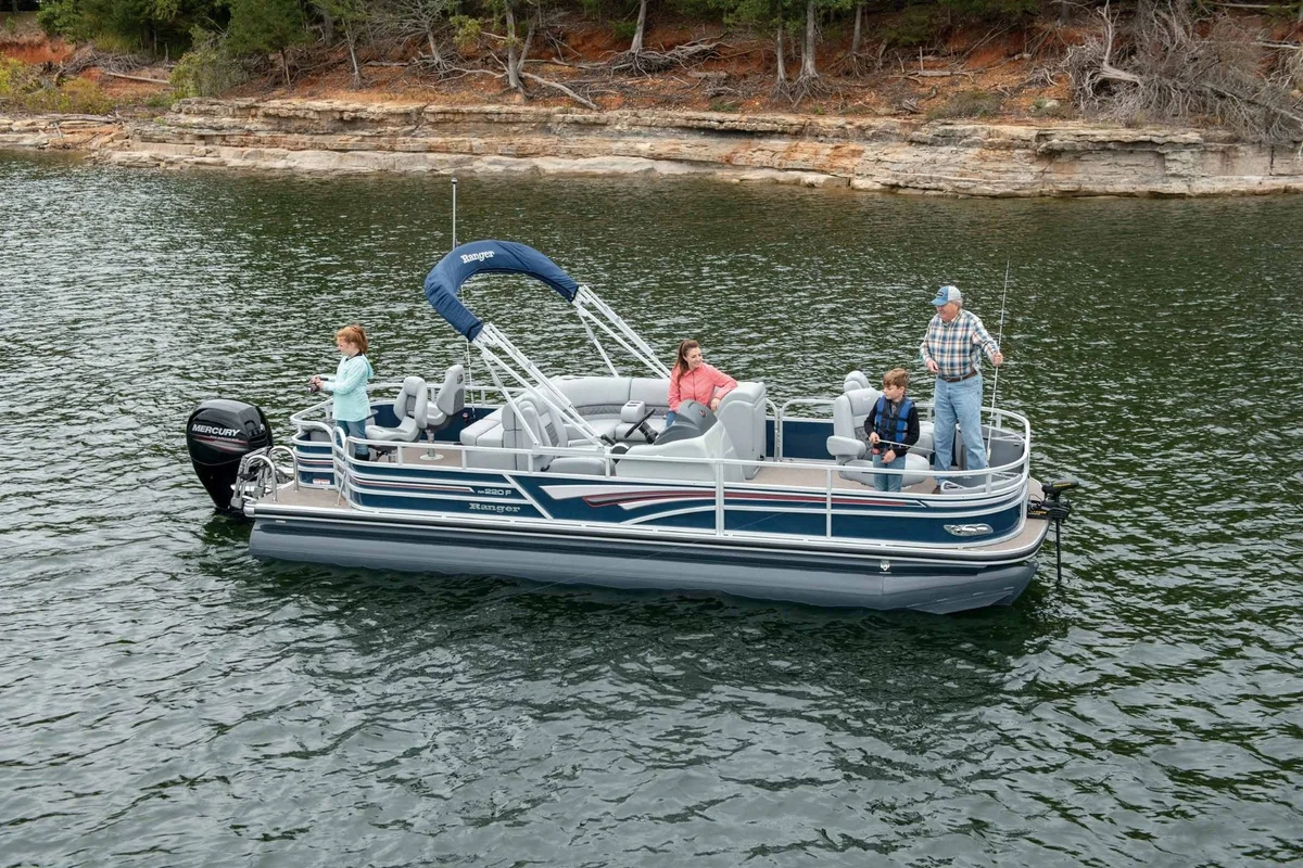 Ranger Boats 220F Reata Series 2023 boat specs
