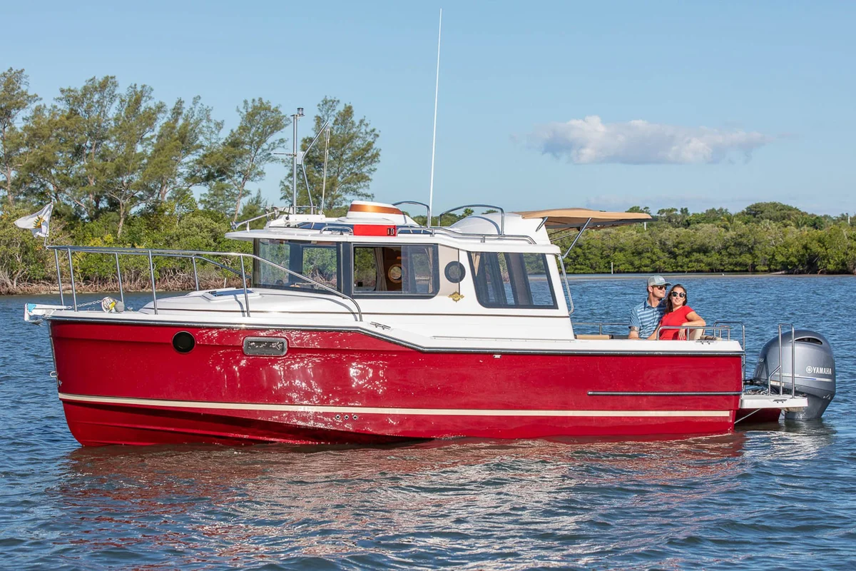 Ranger Tugs R-23 2022 boat specs