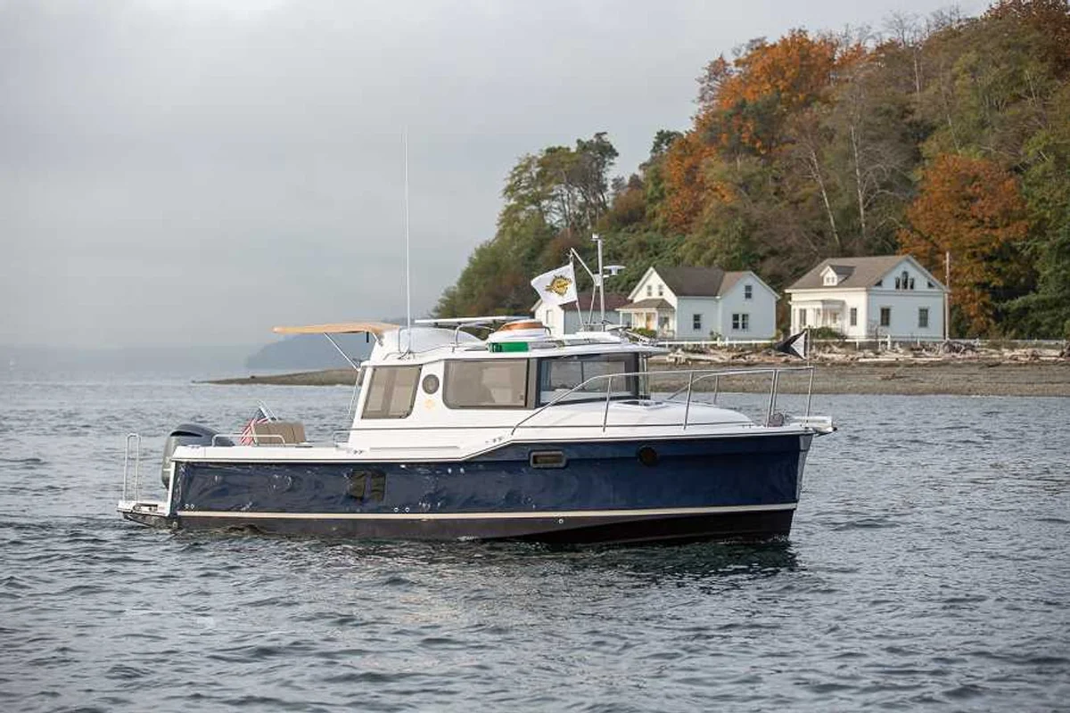 Ranger Tugs R-25 2022 boat specs