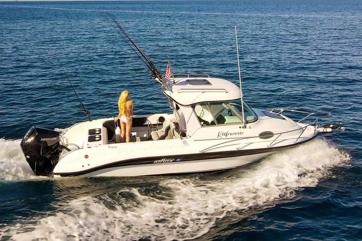 Reefrunner Boat Specs
