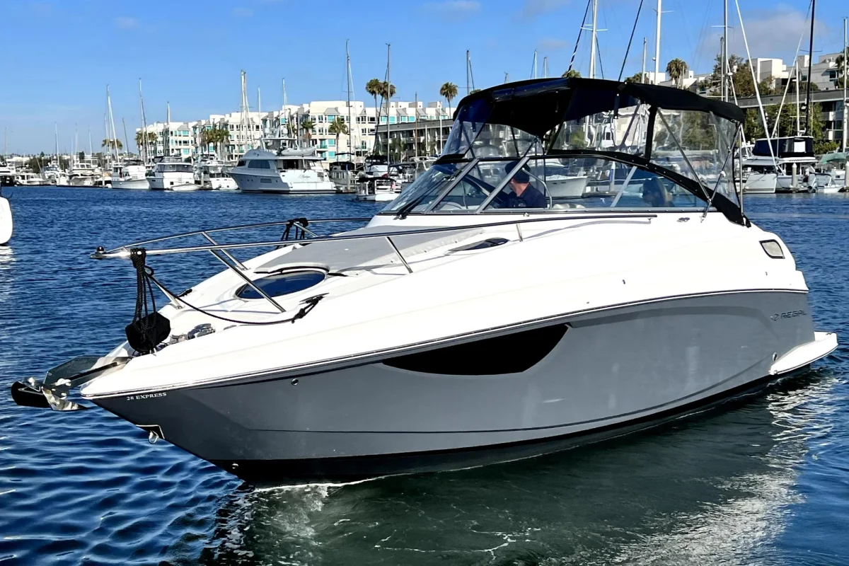 28 Express Boat Specs