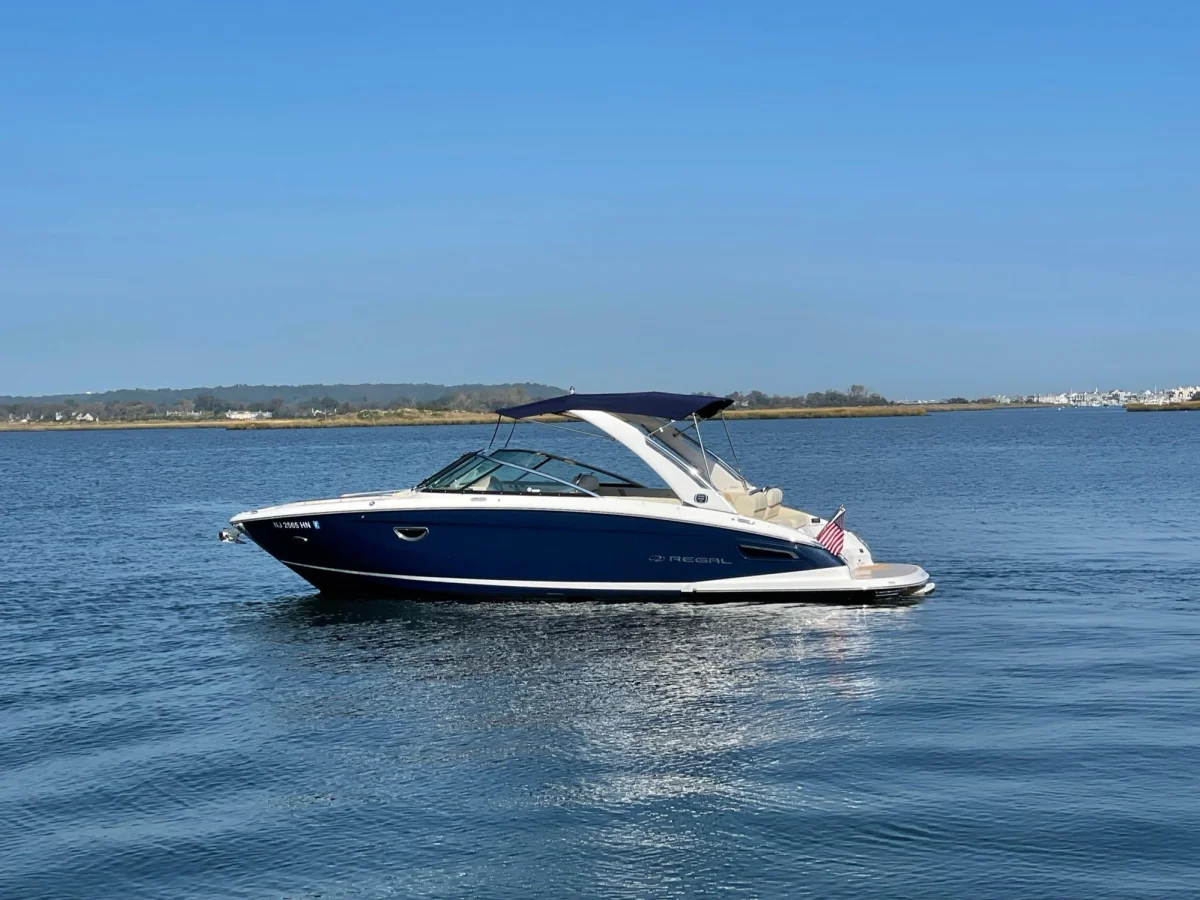 Regal Boats 2800 Bowrider 2018 boat specs