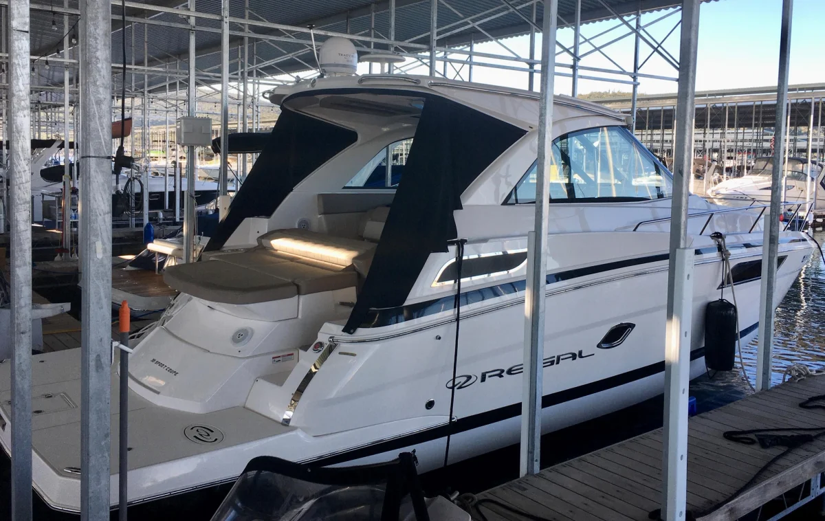 Regal Boats 35 Sport Coupe 2014 boat specs