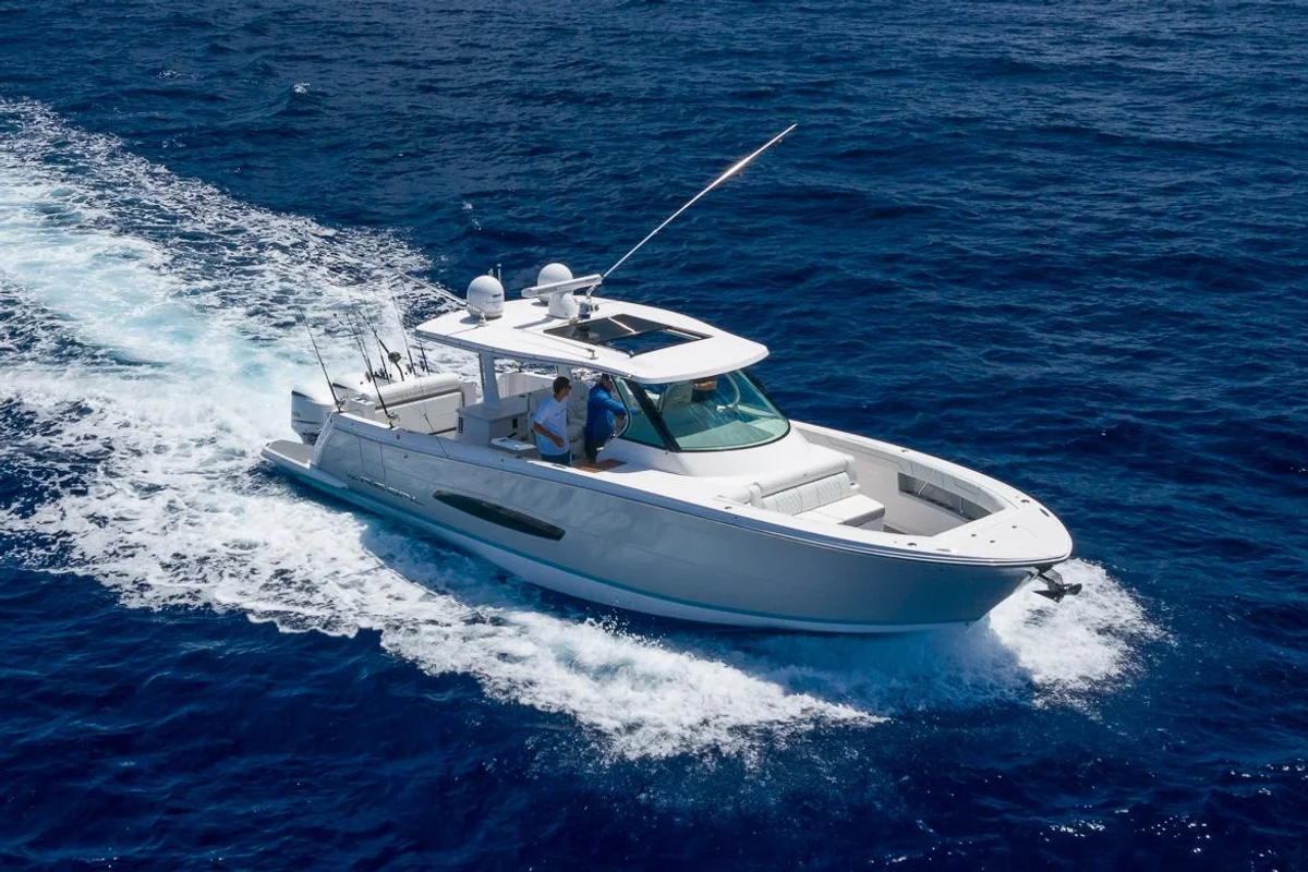 38 SAV Boat Specs