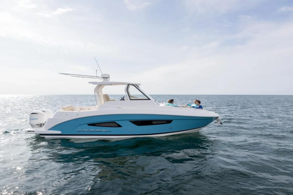 Outboard 33 SAV Boat Specs