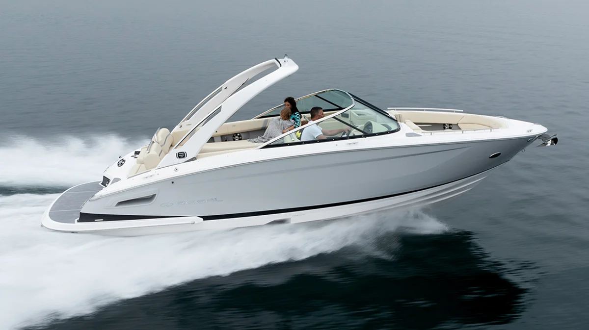 Regal 2800 Boat Specs