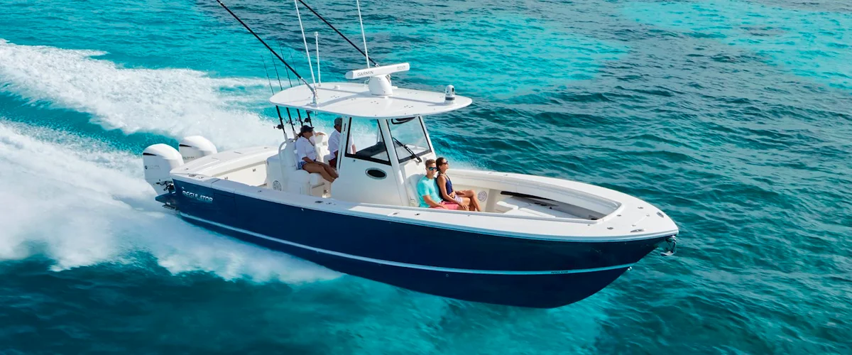 Regulator 31 2022 boat specs