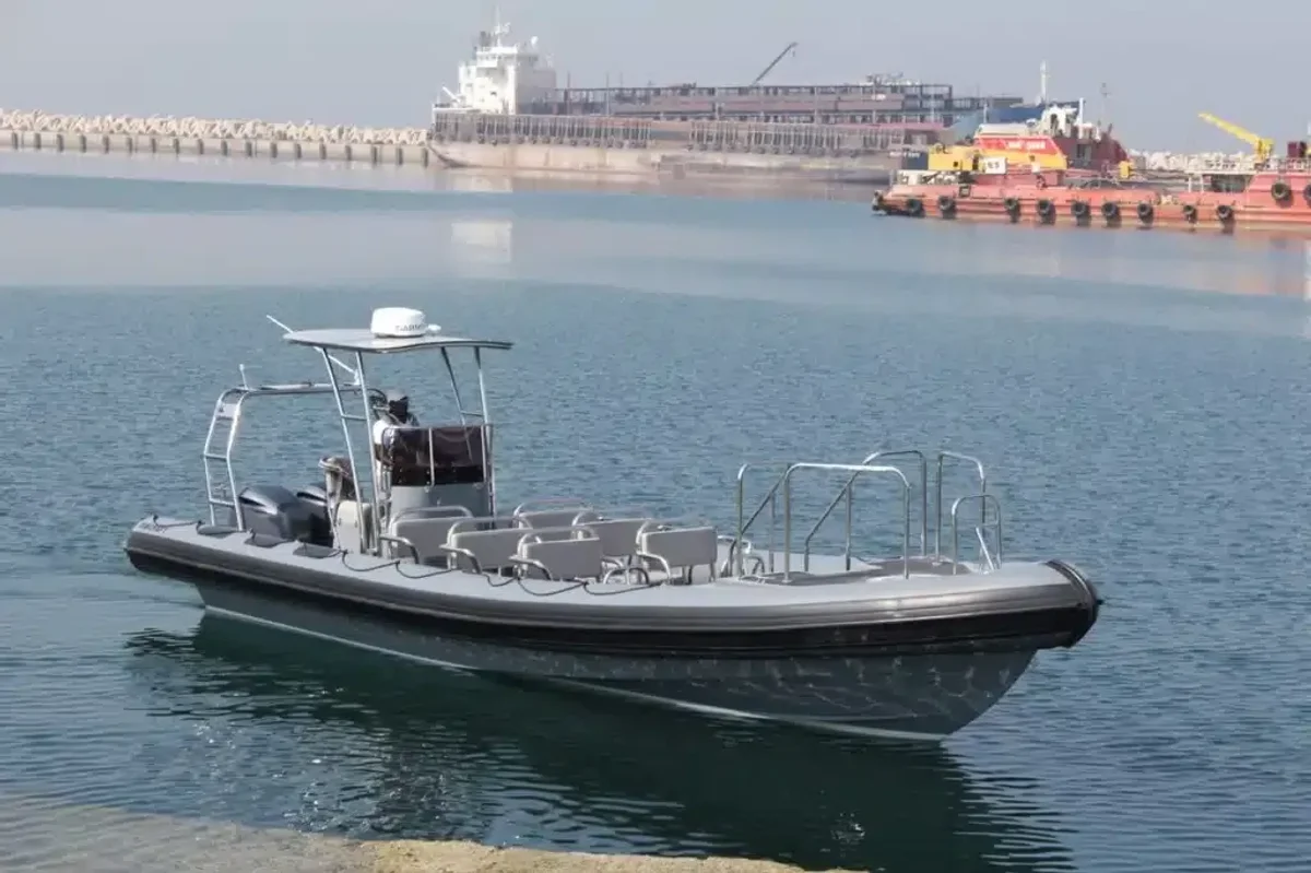10.5 Wide Boat Specs