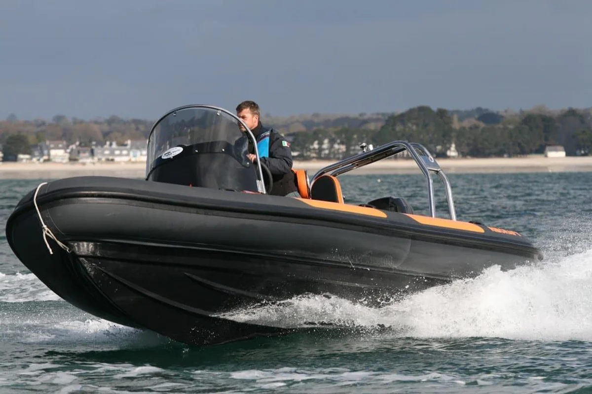 5.85 PRO Boat Specs