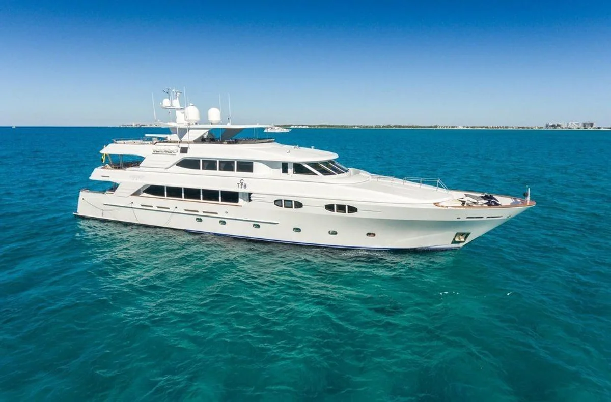 Richmond Yachts Miss Stephanie 2004 boat specs