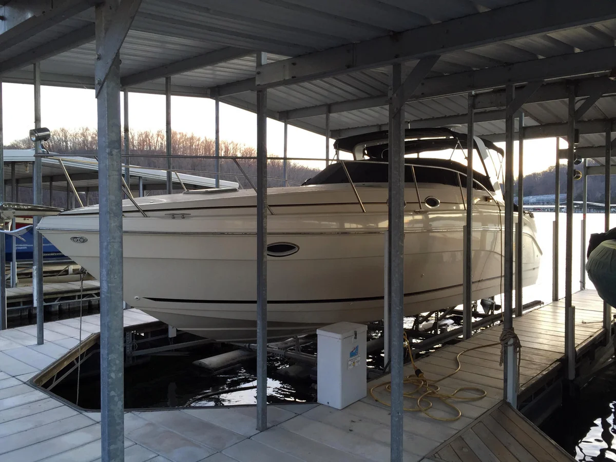 Rinker Express Cruiser 2001 boat specs