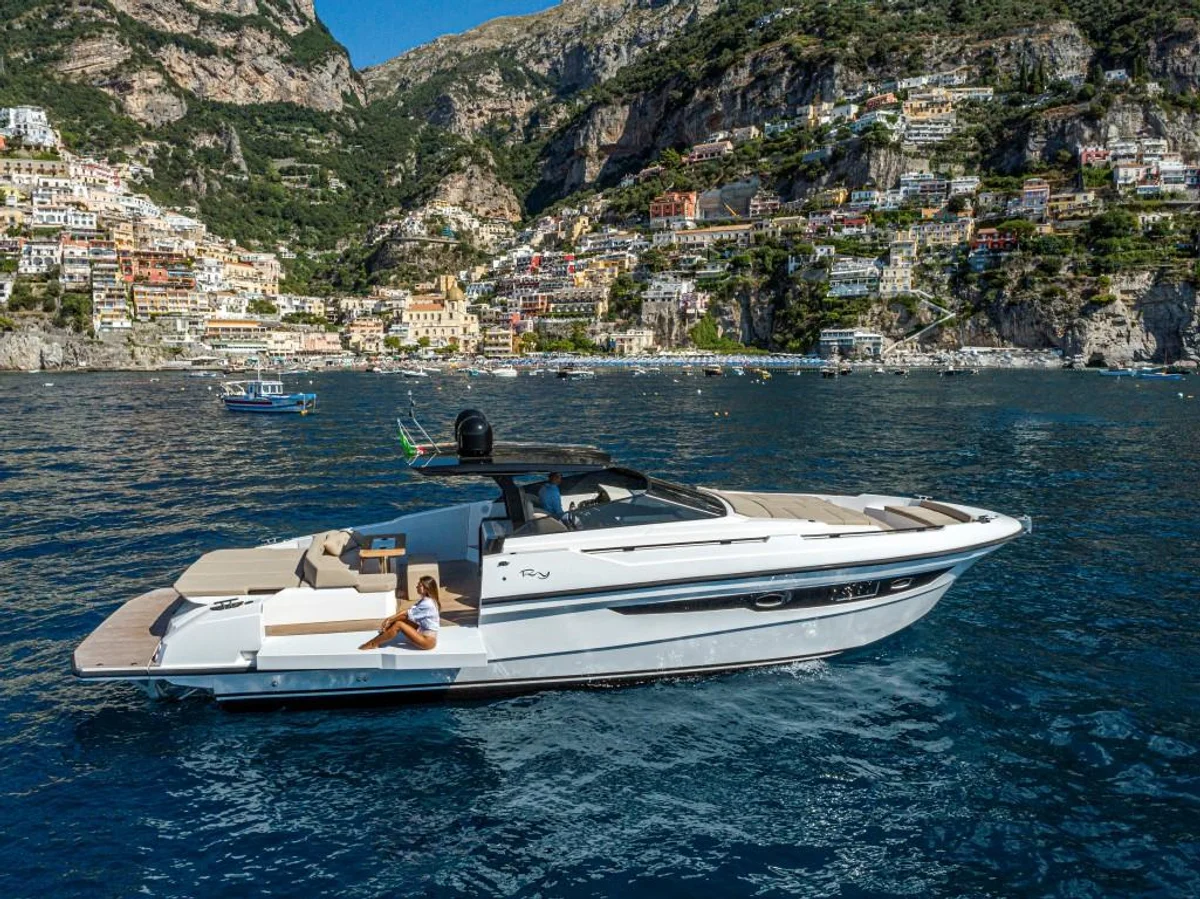 Rio Yachts Daytona 50 2023 boat specs