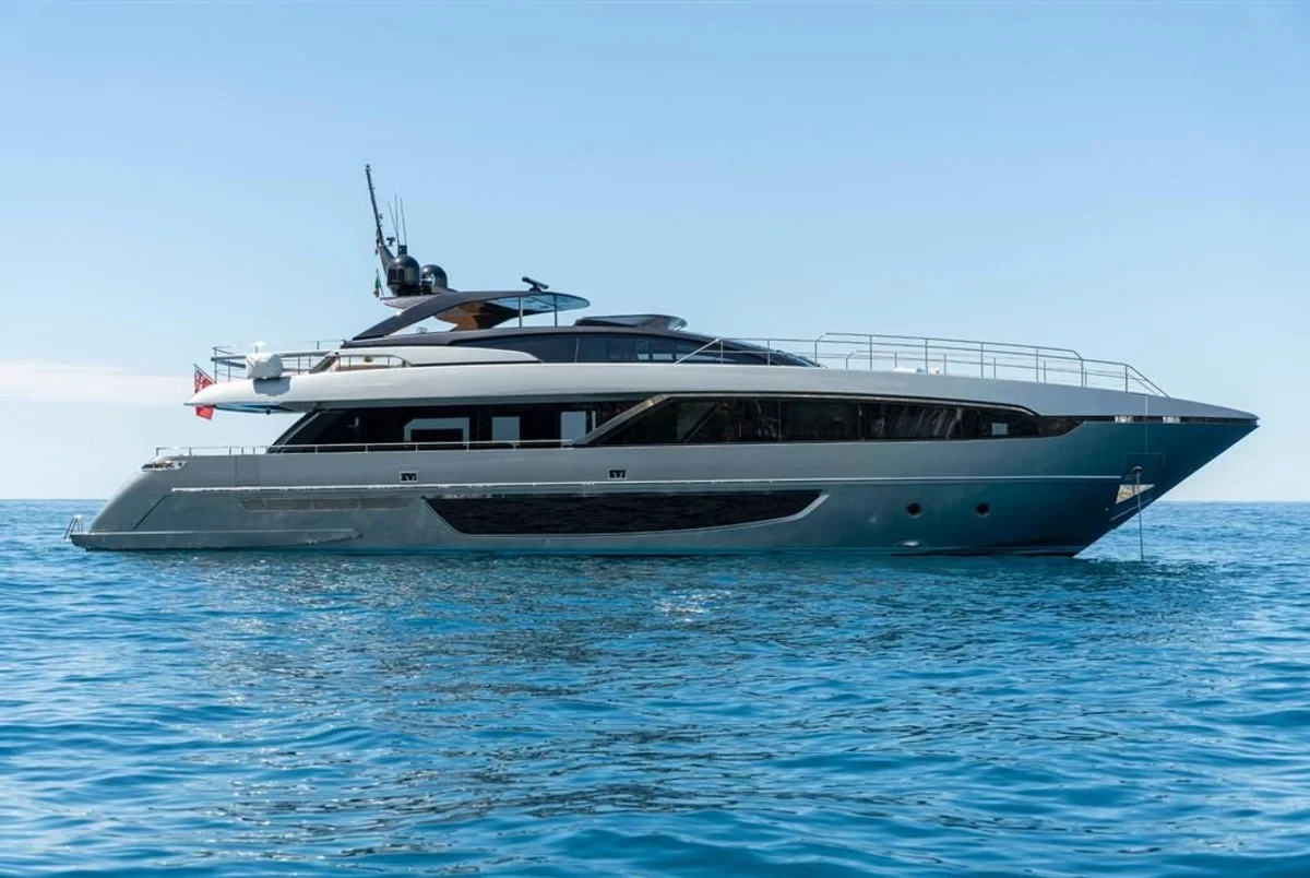 Riva Yacht 100 Corsaro 2018 boat specs