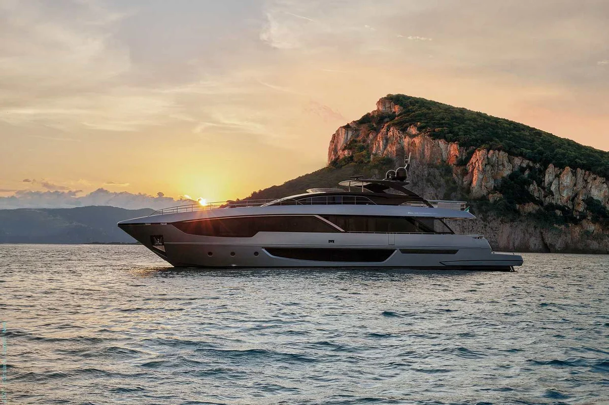 Riva Yacht 102 Corsaro Super  2022 boat specs