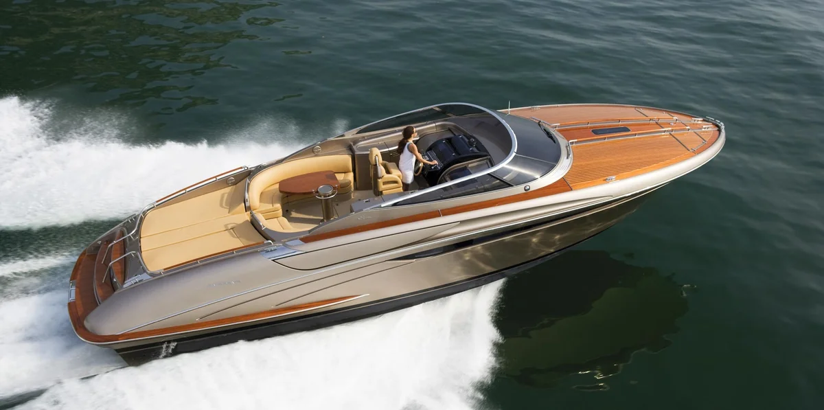 Riva Yacht 44 Rivarama 2016 boat specs