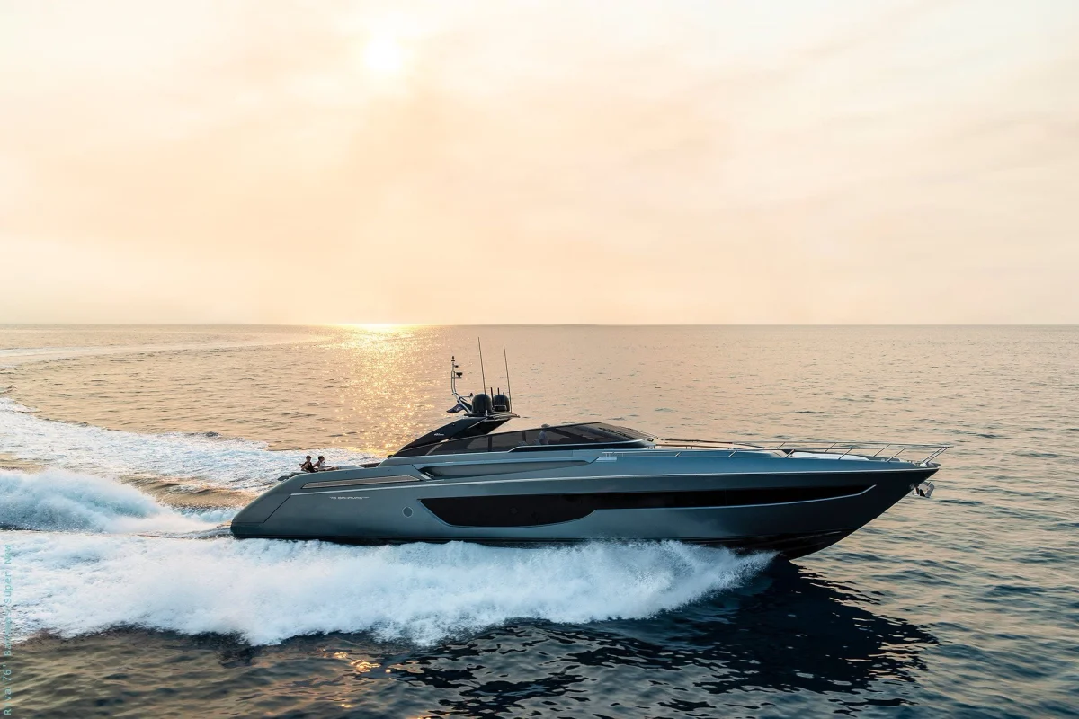Riva Yacht 76 Bahamas 2017 boat specs