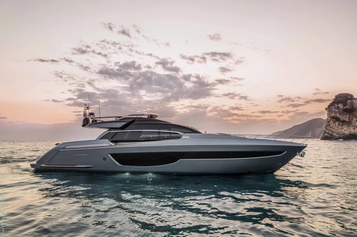 Riva Yacht 76 Perseo Super 2016 boat specs