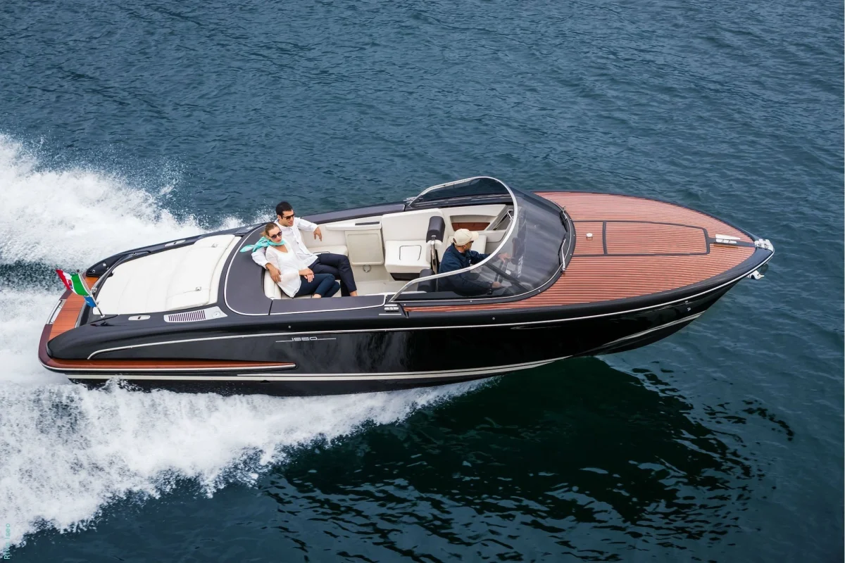 Riva Yacht Iseo 2020 boat specs