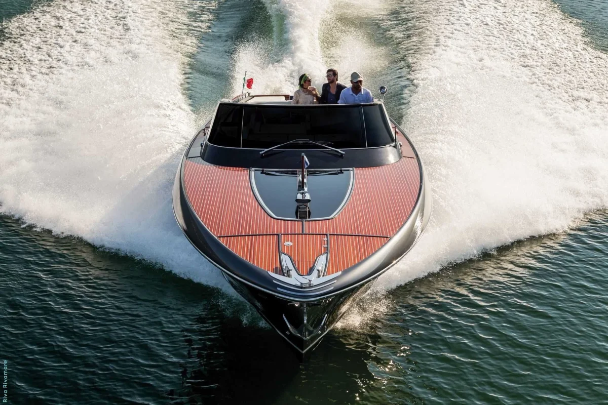 Riva Yacht Rivarama 2014 boat specs