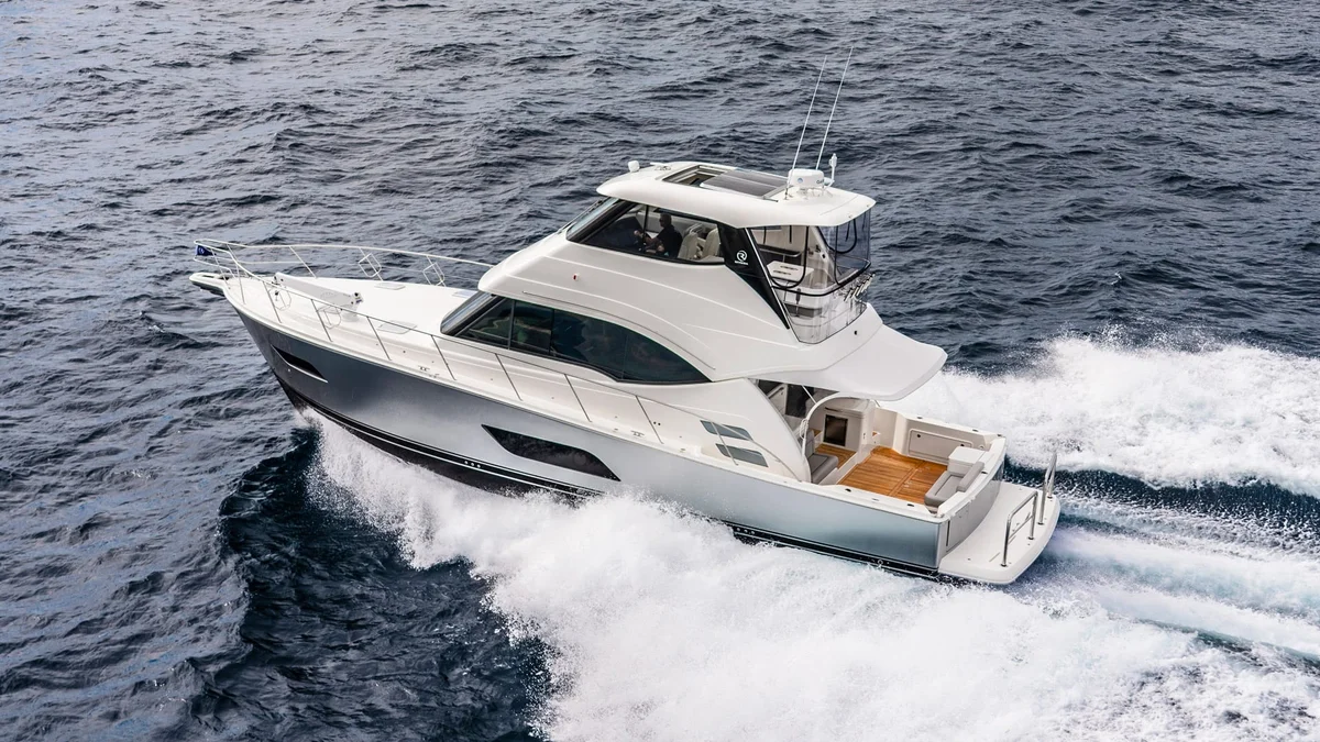 Riviera 54 Open Flybridge 2021 boat specs