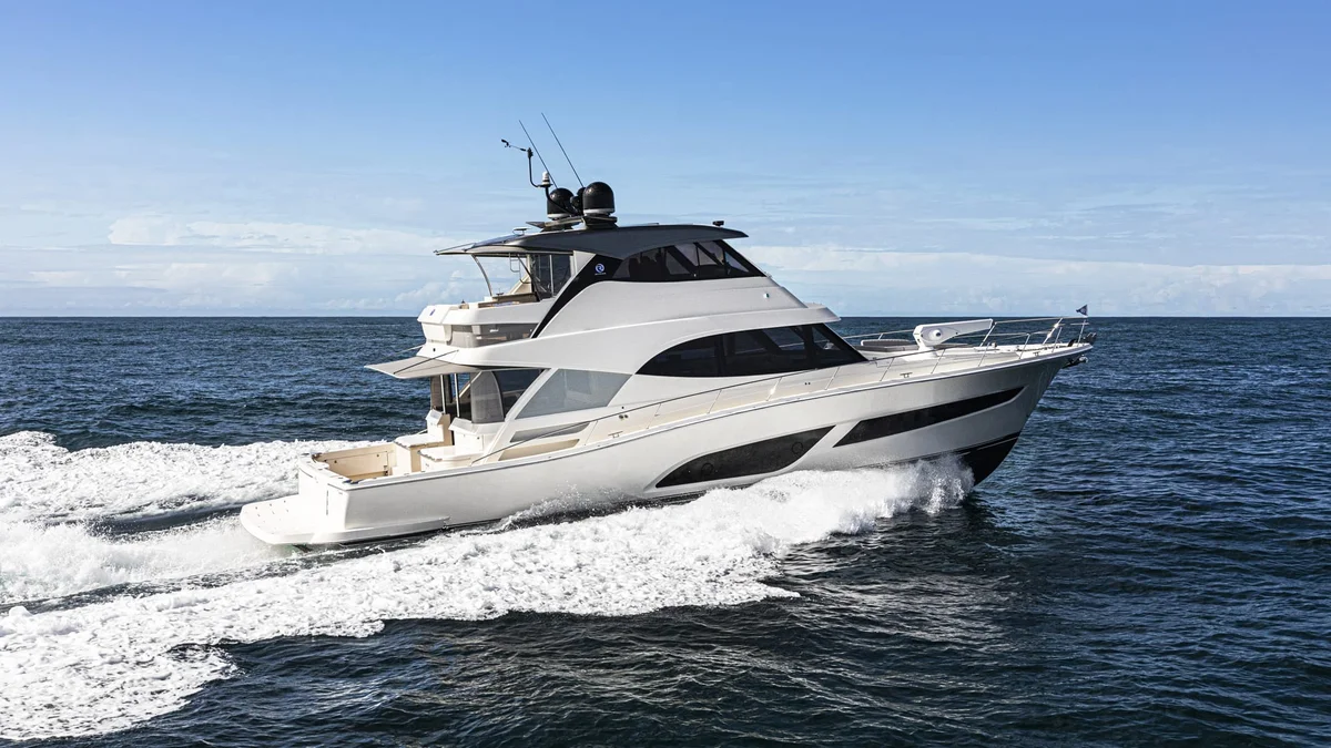 Riviera 64 Sports Motor Yacht 2021 boat specs