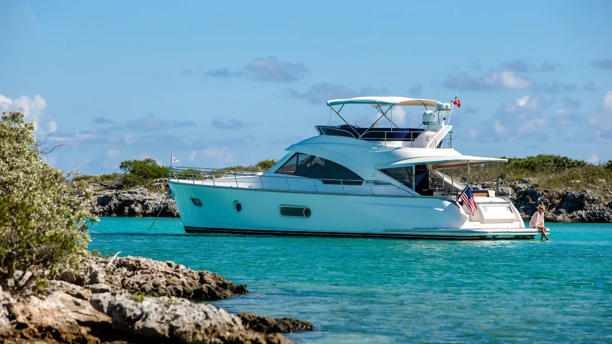 Riviera Belize 54 Daybridge 2021 boat specs