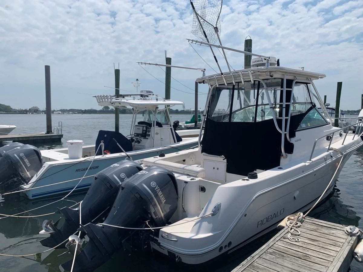 Robalo 305 Open 2014 boat specs