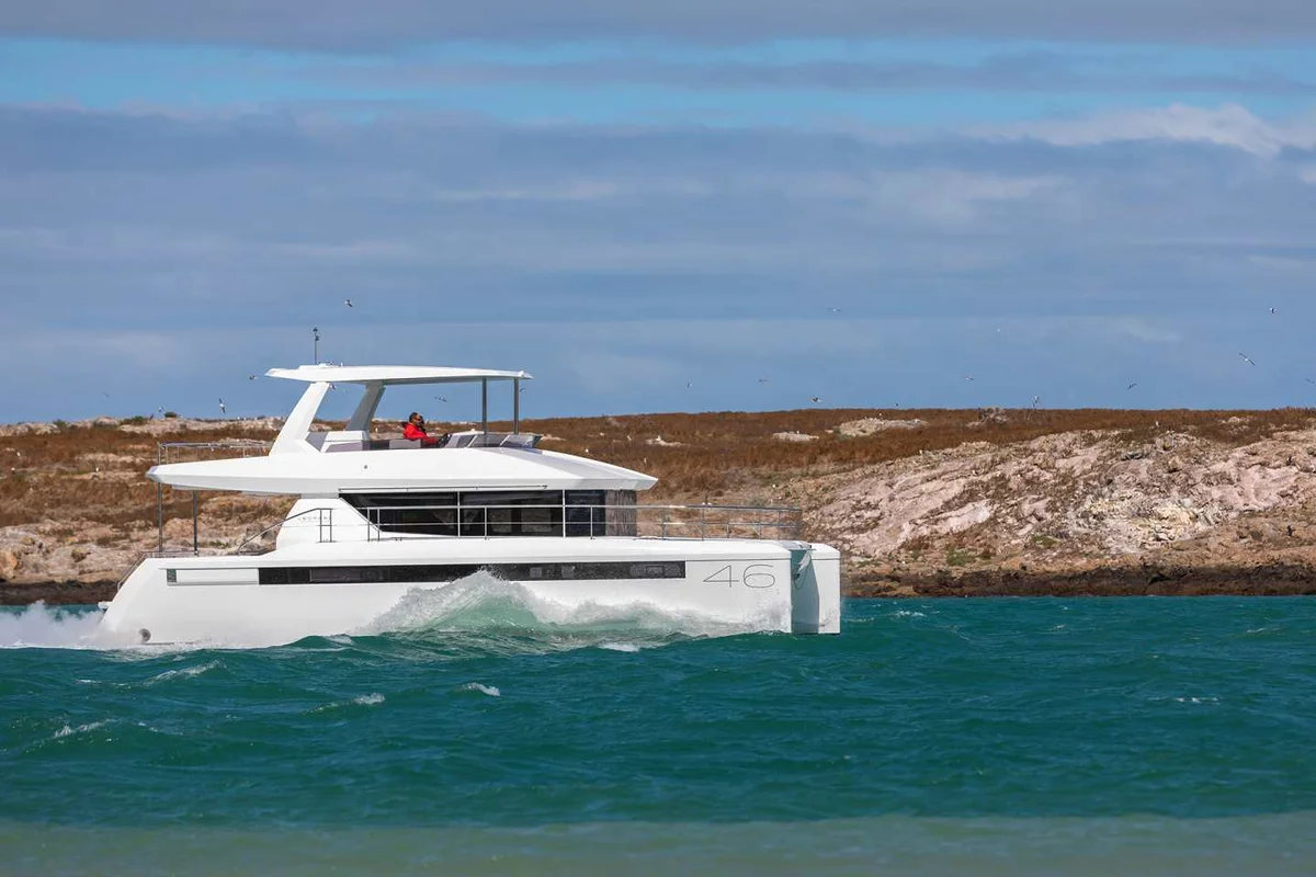 Robertson and Caine Leopard 46 2018 boat specs